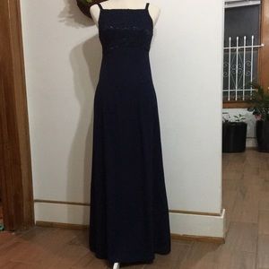 Late Edition Wedding Dress 6sz worn a couple of times no signs of wear